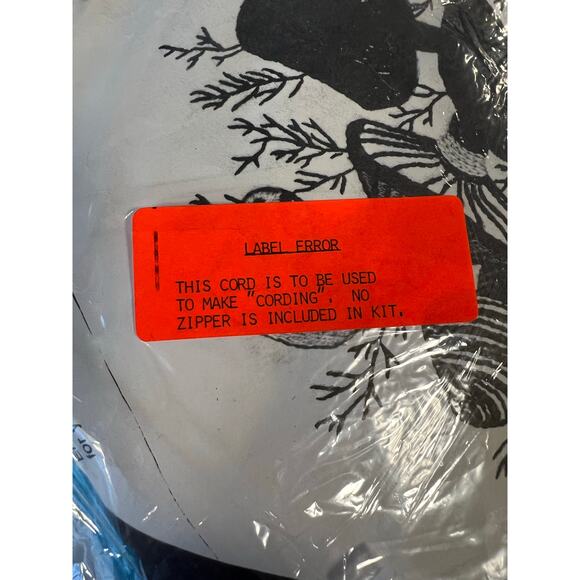 1976 Crewel Mushroom 17” Pillow Kit Unopened - Picture 6 of 9